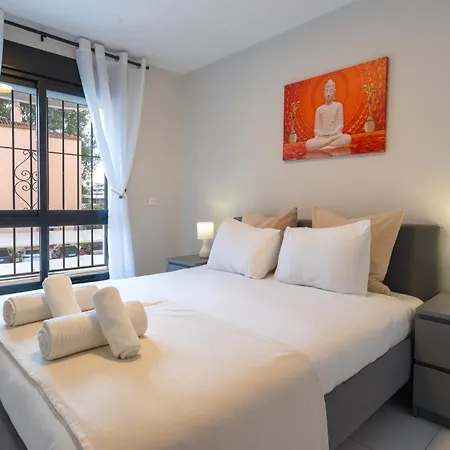 Puerto Banus Two Bedroom Luxurious With Parking Marbella