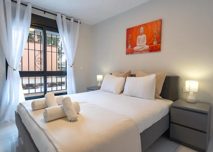 Puerto Banus Two Bedroom Luxurious With Parking Marbella